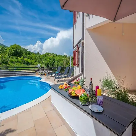 Apartamento In Near Jadrena
